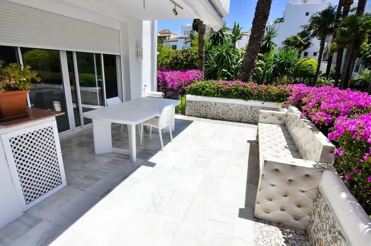 Alcazaba Beach Apartment 3302 Estepona
