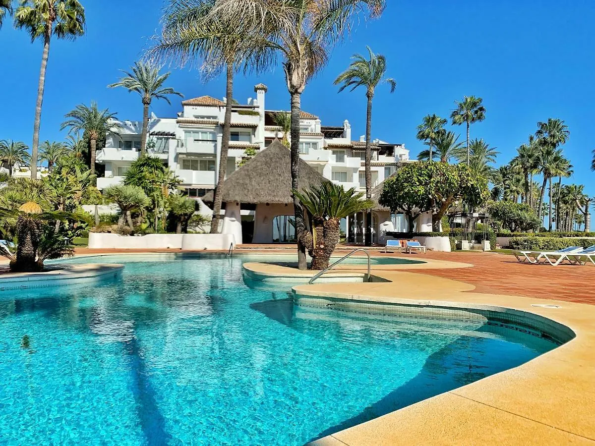 Alcazaba Beach Apartment 3302 Estepona