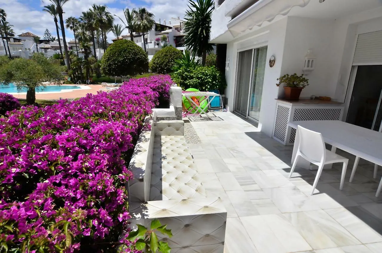 Alcazaba Beach Apartment 3302 Estepona