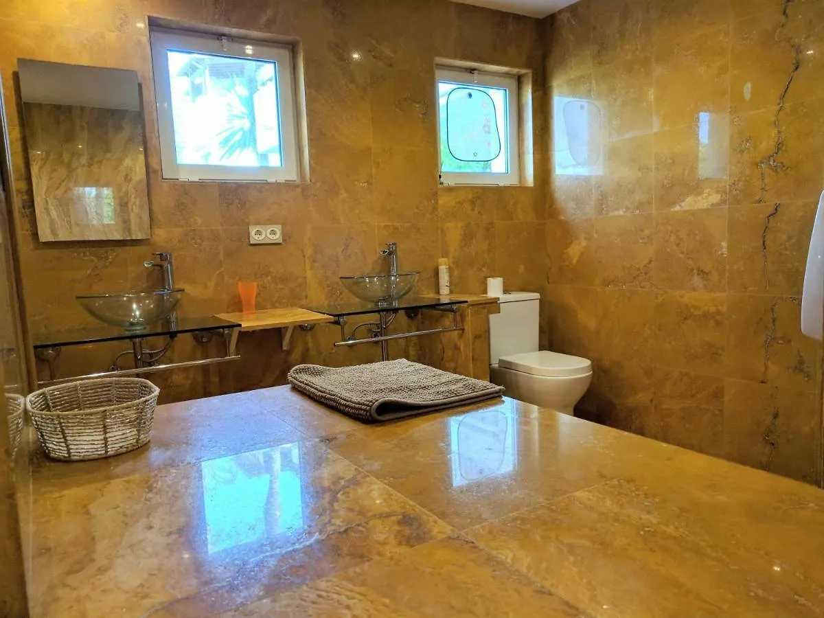 Alcazaba Beach Apartment 3302 Estepona