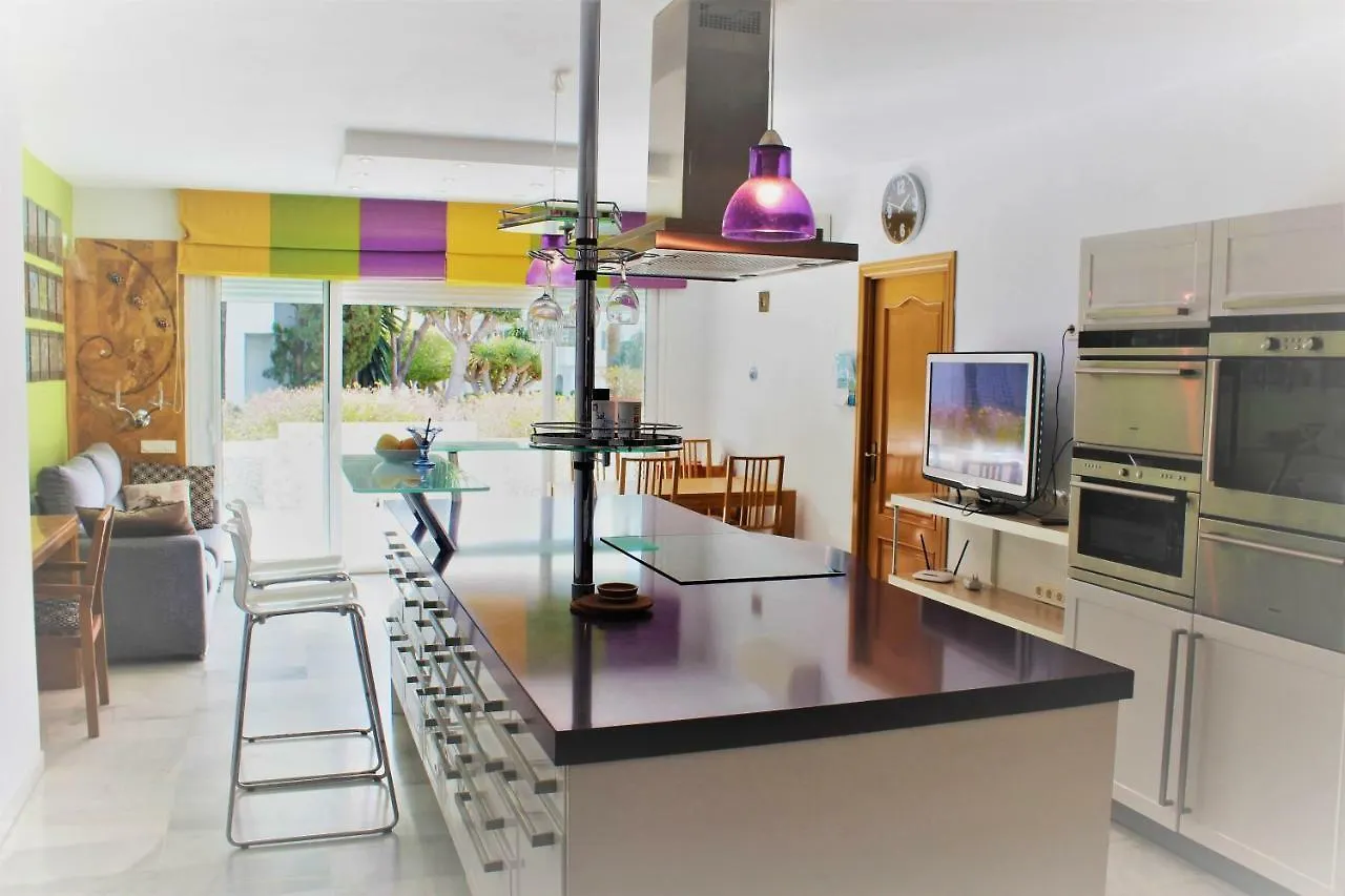 Alcazaba Beach Apartment 3302 Estepona 0*,  Spanien